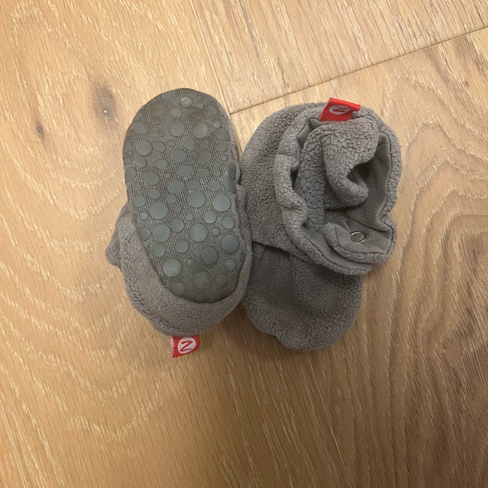 Zutano Gray Baby Booties with Red Accent